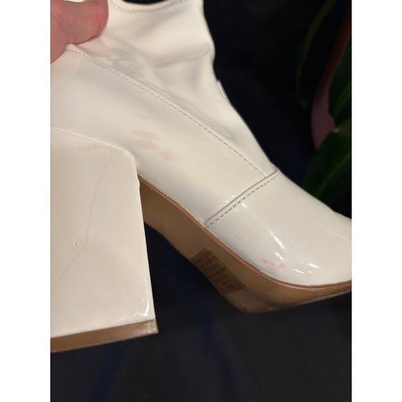 Women’s Steve Madden Taryn Faux Leather White Mid-Calf Boots Booties Shoes, 7 M - Picture 7 of 7